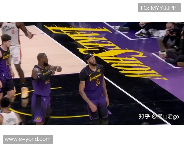 湖人对阵活塞精彩对决回放2月7日比赛全场录像分析与亮点回顾 湖人对阵活塞精彩对决回放2月7日比赛全场录像分析与亮点回顾